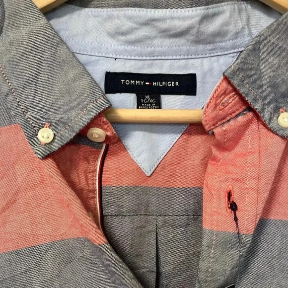 NWT Tommy Hilfiger striped button down shirt - Picture 2 of 9